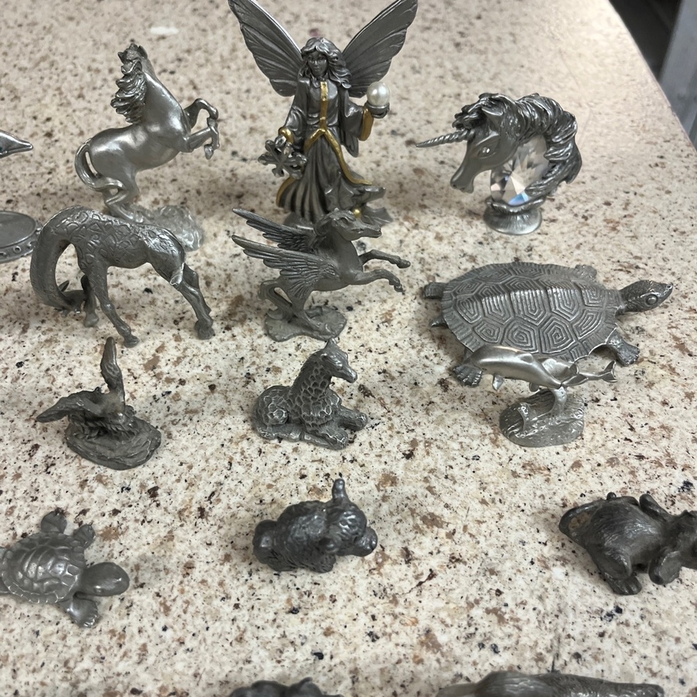 Ratcliffe Pewter figurines assorted 47 count